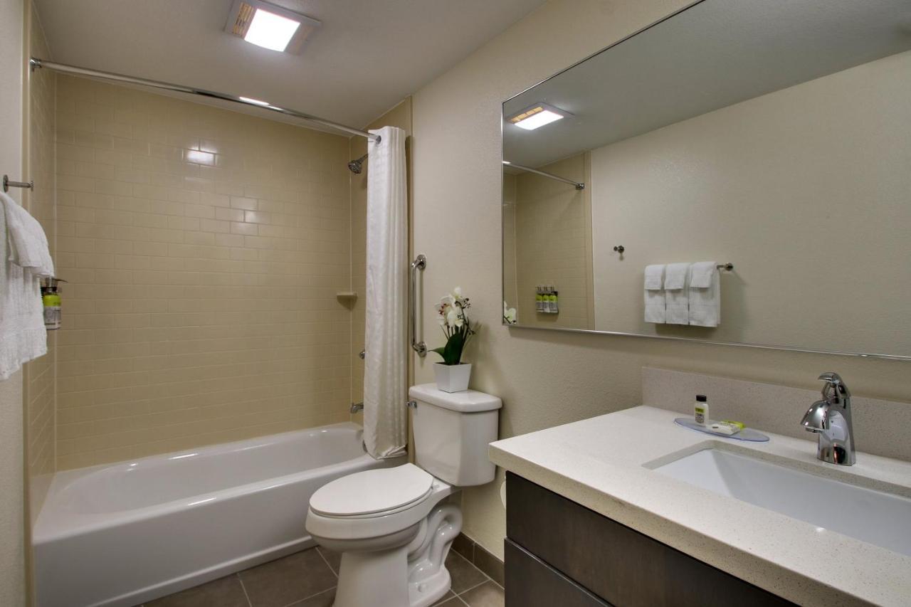 Candlewood Suites - Wichita East By Ihg Ngoại thất bức ảnh