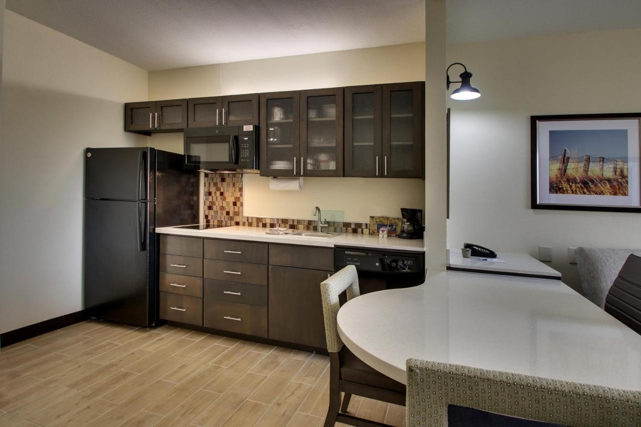 Candlewood Suites - Wichita East By Ihg Ngoại thất bức ảnh